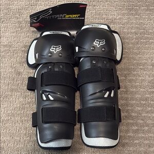 Fox Titan Sport Adult Knee/Shin Guards